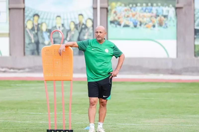 البنك الأهلي يمنح طارق مصطفى فرصة أخيرة في مواجهة الطلائع