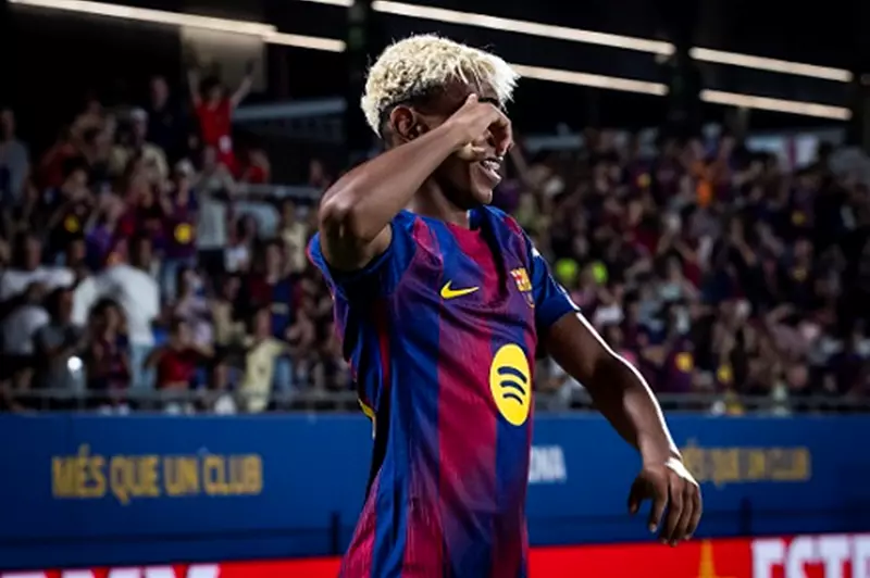 برشلونة يحقق انتصارًا ساحقًا على كومو في كأس خوان جامبر