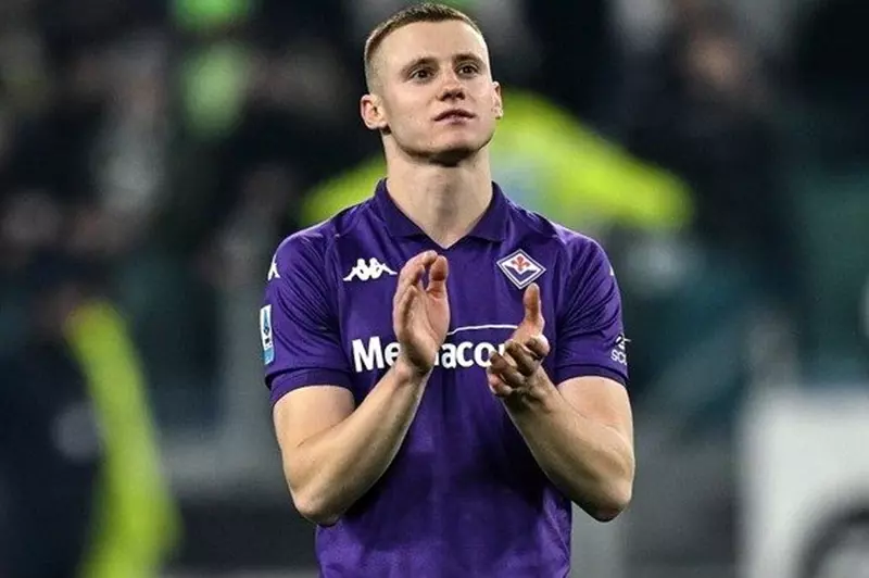 سكاي تكشف تفاصيل رفض كوموزو عرض الهلال السعودي